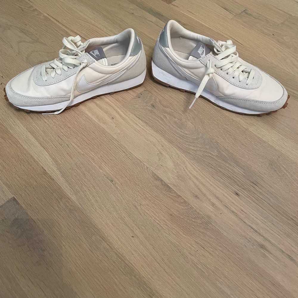 Women’s Nike Sneakers